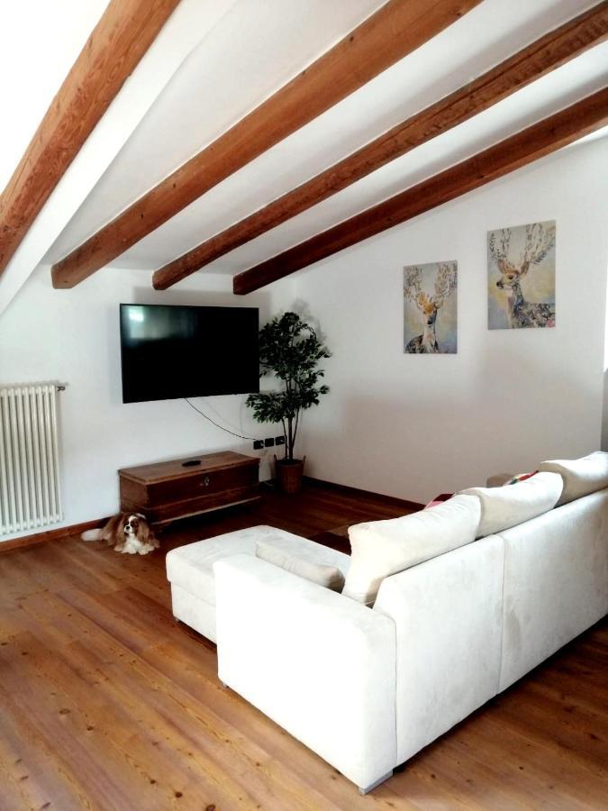 Casa Leonilla Villa เปลลิซซาโน ภายนอก รูปภาพ