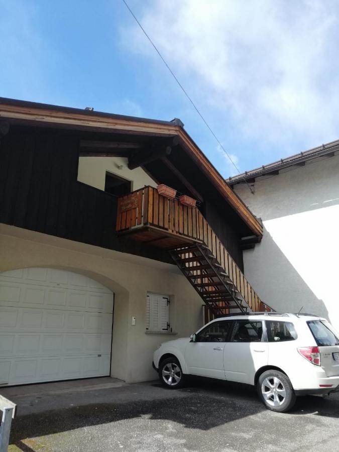 Casa Leonilla Villa เปลลิซซาโน ภายนอก รูปภาพ